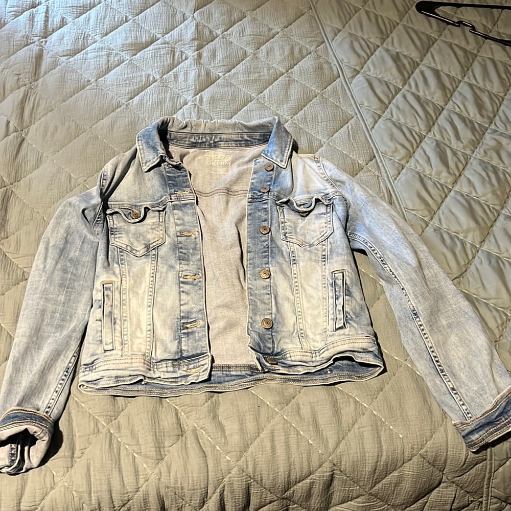 size M fits more like a small, jean jacket